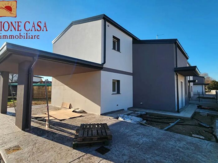 Casa con 7 locali in vendita in Via Capitello, Ronchi Dei Legionari