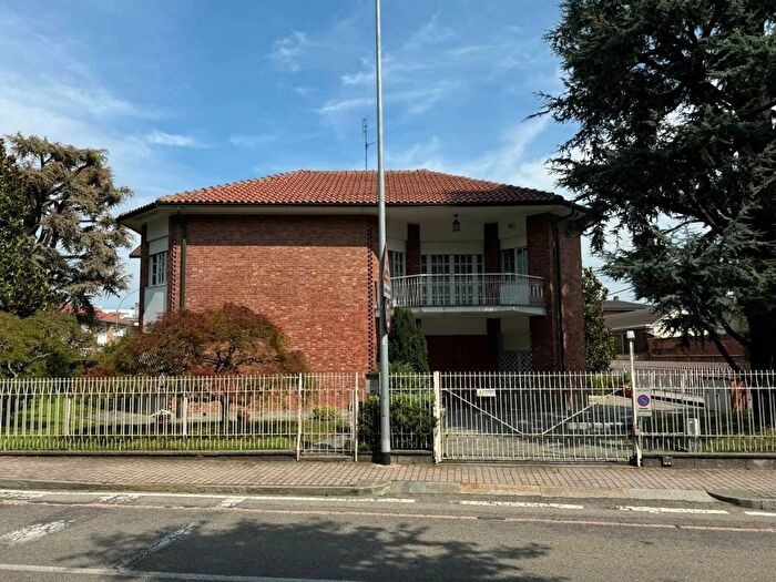 Casa con 5 locali in vendita in Corso Lisa Onorio Cambiano, Cambiano