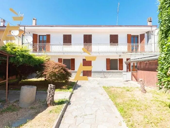 Casa quadrilocale in vendita in Via Piero Pasino, Valenza