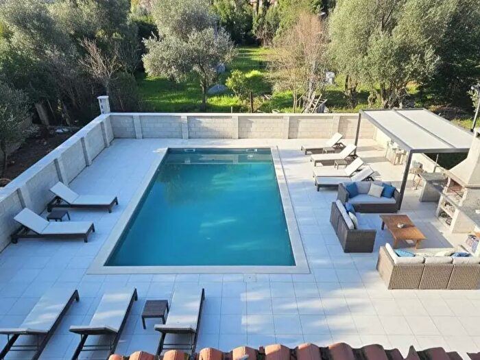 Casa con 7 locali in vendita in Via dei Mandorli, Quartu SantElena