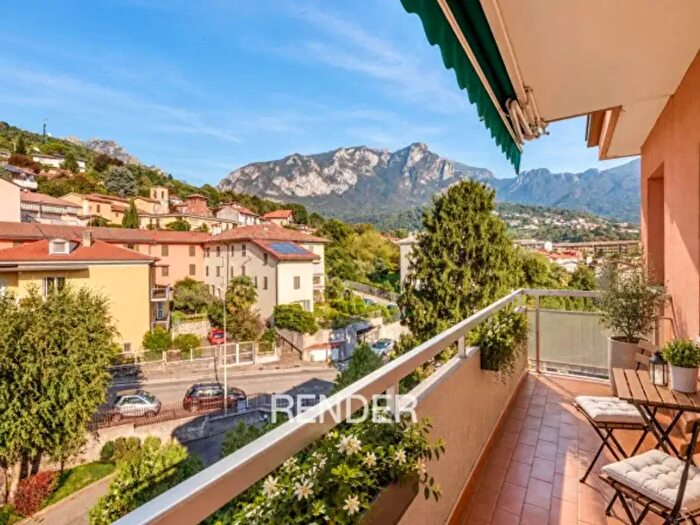 Appartamento quadrilocale in vendita in Via Don Luigi Monza, Lecco