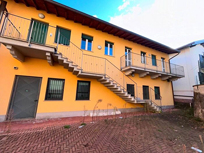 Appartamento bilocale in vendita in Via Giacomo Matteotti Jerago con Orago, Jerago Con Orago