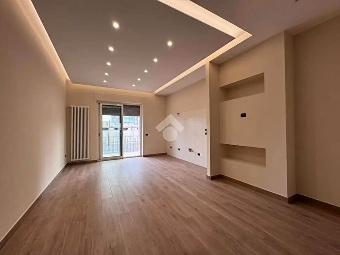 Appartamento trilocale in affitto in Via Ettore Corcioni, Aversa