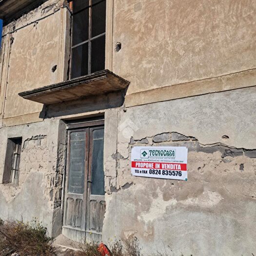 Casa bilocale in vendita in Via Appia, Montesarchio