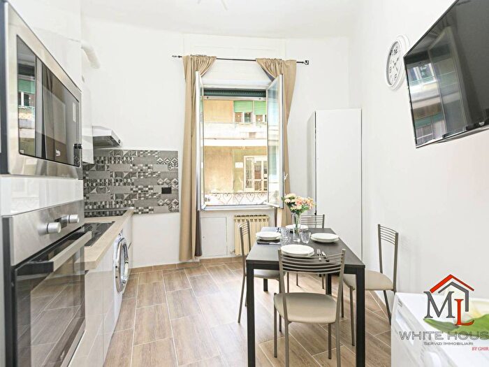 Appartamento trilocale in affitto in Via San Tomaso d'Aquino, Sestri Ponente, Genova