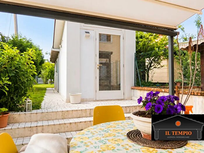 Casa con 5 locali in vendita in Via Puccini, Caldogno