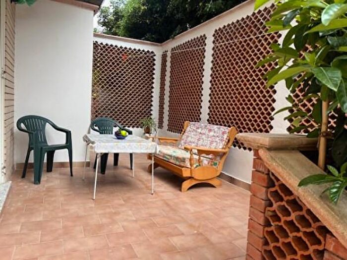 Appartamento trilocale in affitto in Via Lucifero, Staletti