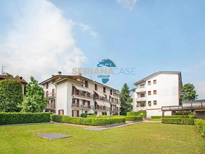 Appartamento trilocale in affitto in Crespi, Albino