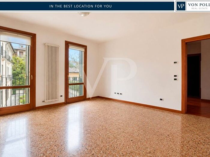 Appartamento quadrilocale in affitto in Corso Antonio Fogazzaro, Centro Storico, Vicenza