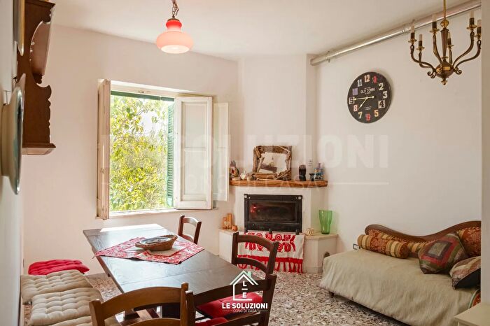 Casa quadrilocale in vendita in Strada Comunale Pozzo Lo Pico, Putignano