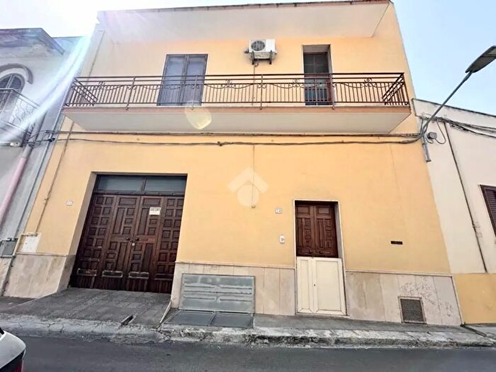 Casa quadrilocale in vendita in Via dello Schiavo, Sava