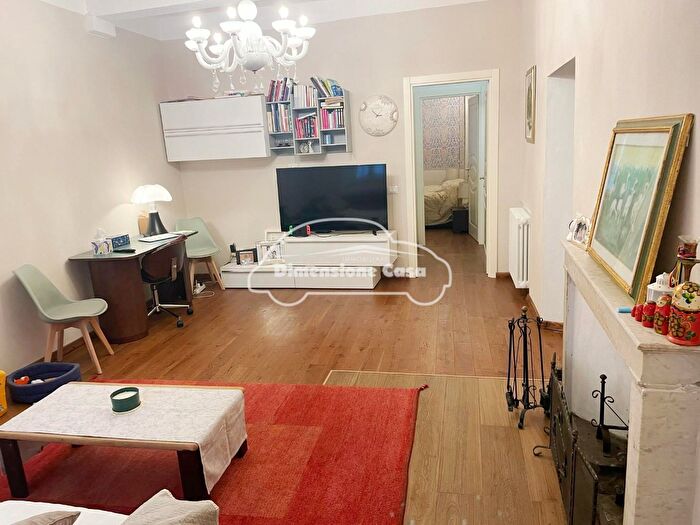 Appartamento con 5 locali in vendita in Galli Tassi, Lucca