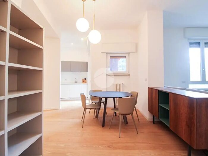 Appartamento bilocale in vendita in Via Michele Novaro, Milano