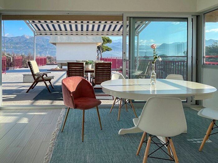 Casa con 5 locali in affitto in Via Antonio Gramsci, Vittoria Apuana, Forte dei Marmi