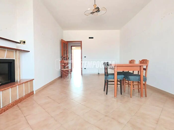 Appartamento quadrilocale in vendita in Via Minghetti, Sammichele Di Bari
