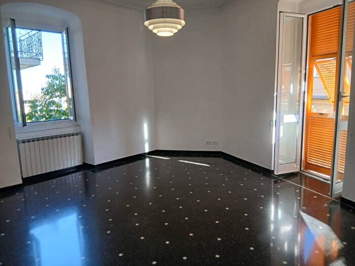 Appartamento quadrilocale in affitto in Corso Firenze, Castelletto, Genova