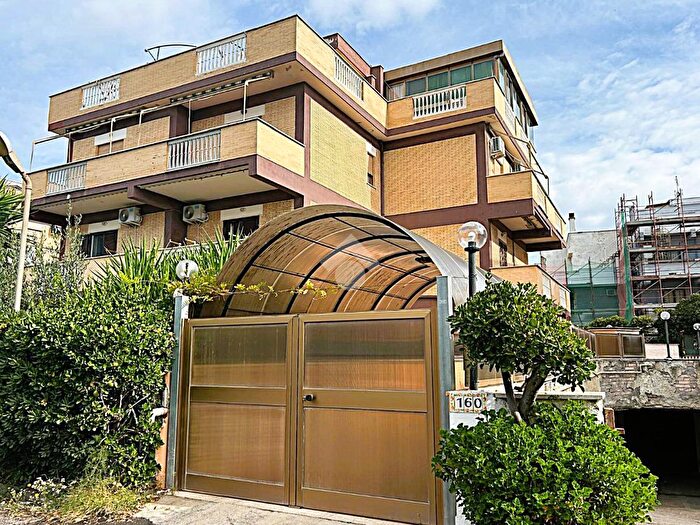 Appartamento trilocale in vendita in Via Bologna, Ardea