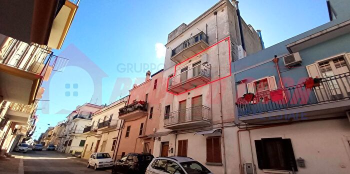 Appartamento trilocale in vendita in Via Giuseppe di Vittorio, Vico Del Gargano