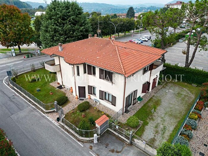 Casa con 5 locali in vendita in Via Europa, Cisano Bergamasco