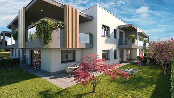 Appartamento quadrilocale in vendita in Via Don Bepo Vavassori, Valbrembo