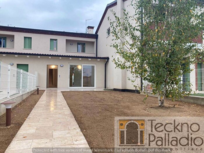 Casa con 5 locali in affitto in Centro, Grisignano di Zocco