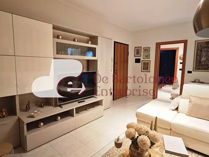 Appartamento trilocale in vendita in Via Angelo Postiglione, Bari