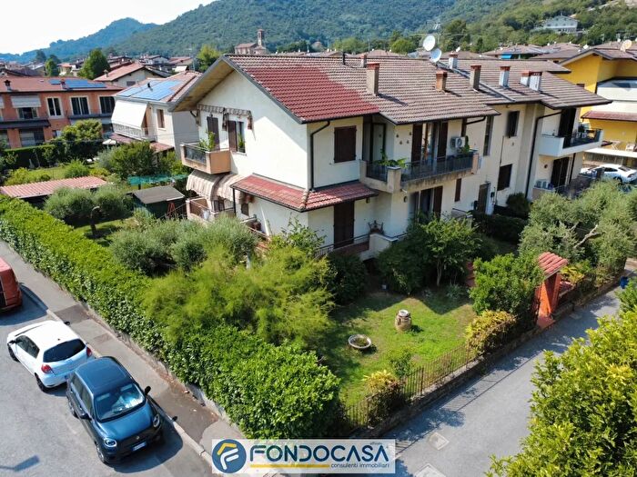 Appartamento con 5 locali in vendita in Via Montessori, Gussago