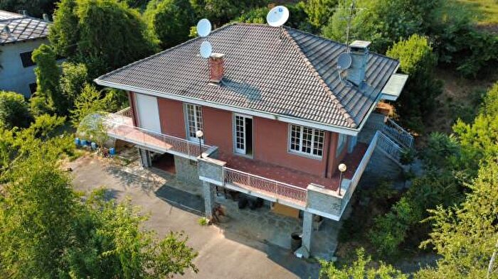 Casa con 6 locali in vendita in Strada Panoramica, Luserna San Giovanni