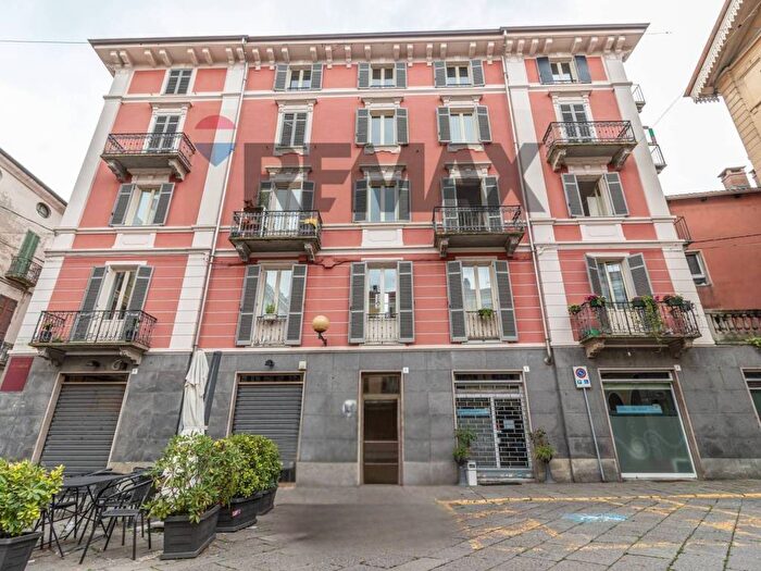 Appartamento bilocale in affitto in Piazza Fiume, Centro Storico, Biella