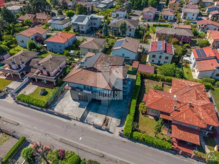 Appartamento trilocale in vendita in Via Pisacane, Curtatone