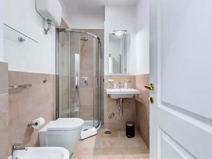 Appartamento monolocale in affitto in Piazza Mignanelli, Roma