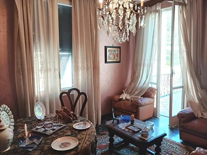 Casa con 5 locali in vendita in Via Garibaldi, Dolcedo
