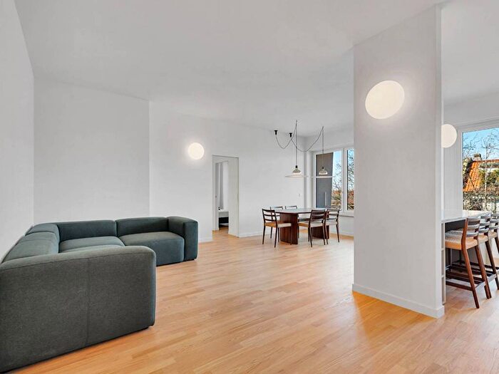 Appartamento quadrilocale in affitto in Viale Monte Nero, Porta Romana Medaglie dOro, Milano