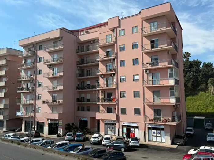 Appartamento trilocale in vendita in Viale Vincenzo De Filippis, Catanzaro
