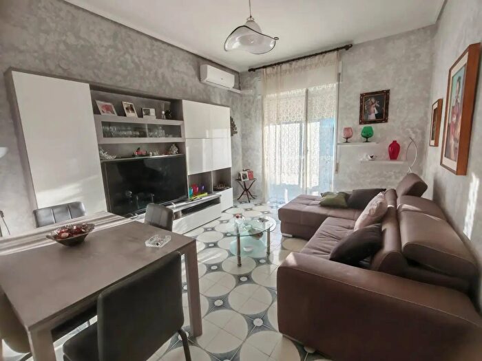 Appartamento trilocale in vendita in Via Augusta, Siracusa