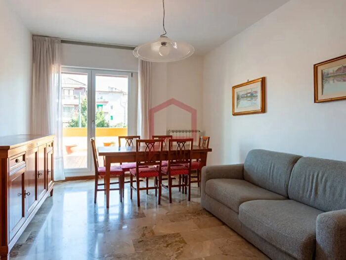 Appartamento con 5 locali in affitto in Carpenedo, Venezia