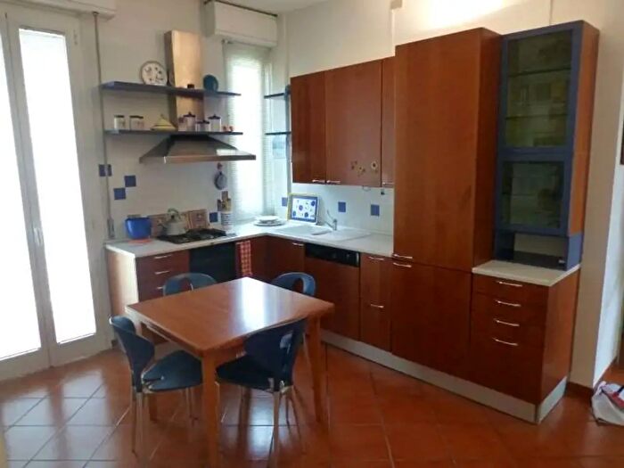 Appartamento trilocale in vendita in Via Savoniero, Modena