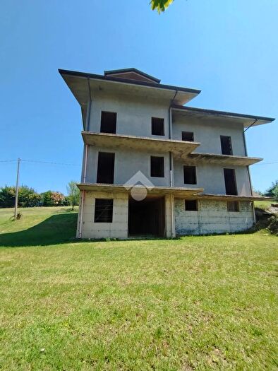 Casa con 5 locali in vendita in Via S Giovanni, Borghi