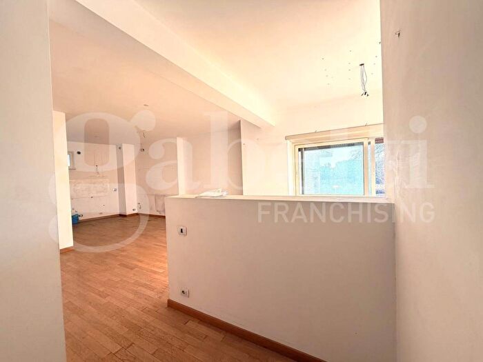 Appartamento trilocale in affitto in Largo Maresciallo Diaz, Ponte Milvio, Roma