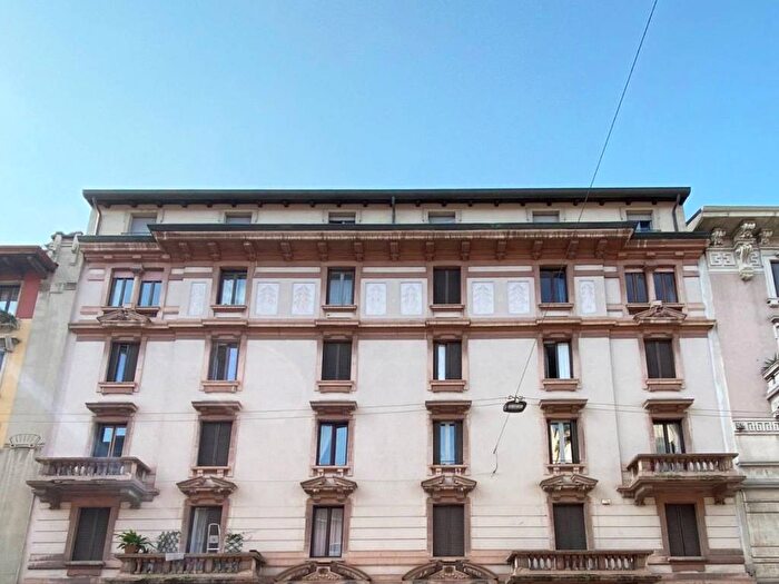 Appartamento bilocale in affitto in Via Plinio, Morgagni, Milano
