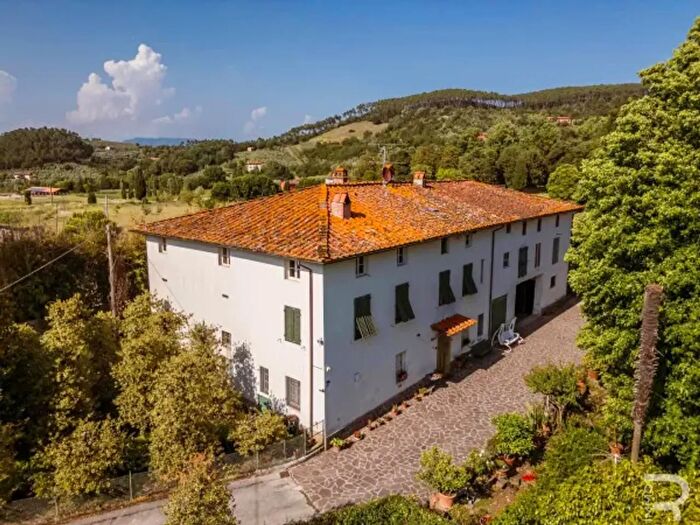 Casa con 6 locali in vendita in Via di Ponte Maggiore, Capannori
