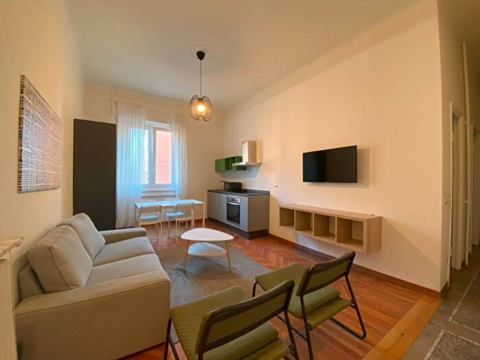 Appartamento trilocale in affitto in Via Sofonisba Anguissola, Gambara, Milano