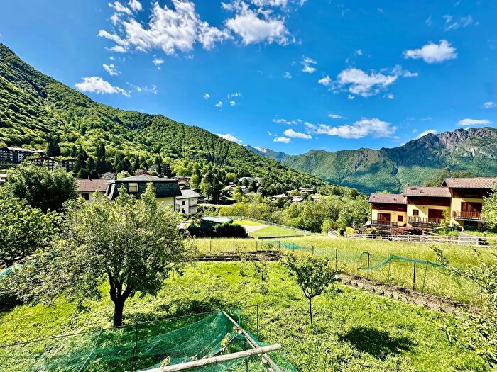 Case in Vendita e in Affitto - 3