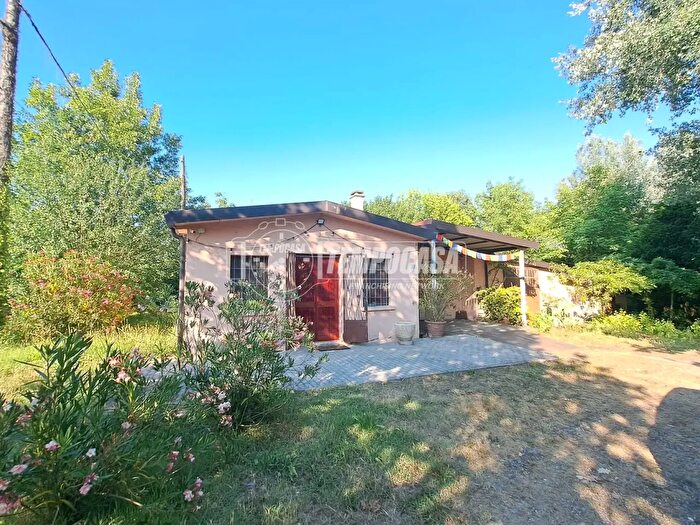 Casa bilocale in vendita in Stradello Cave Rubbiani, Modena