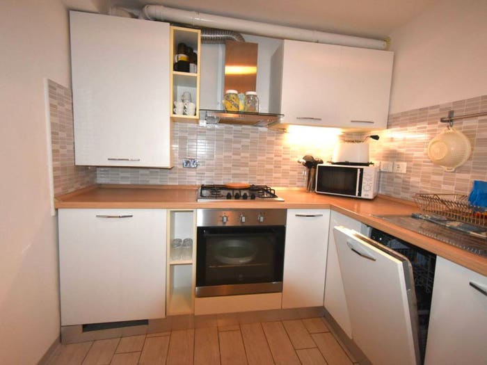Appartamento trilocale in affitto in Via Giuseppe Mezzofanti, Murri, Bologna
