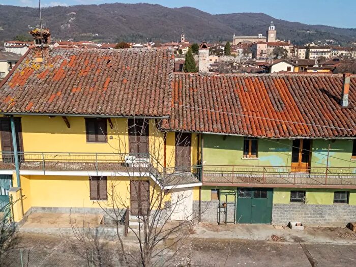 Case in Vendita e in Affitto - 2