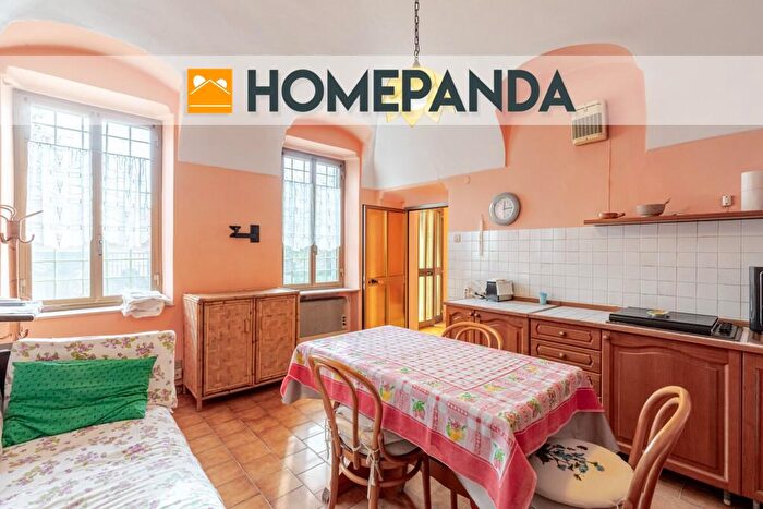 Casa trilocale in vendita in Via San Sebastiano, Chiusano DAsti