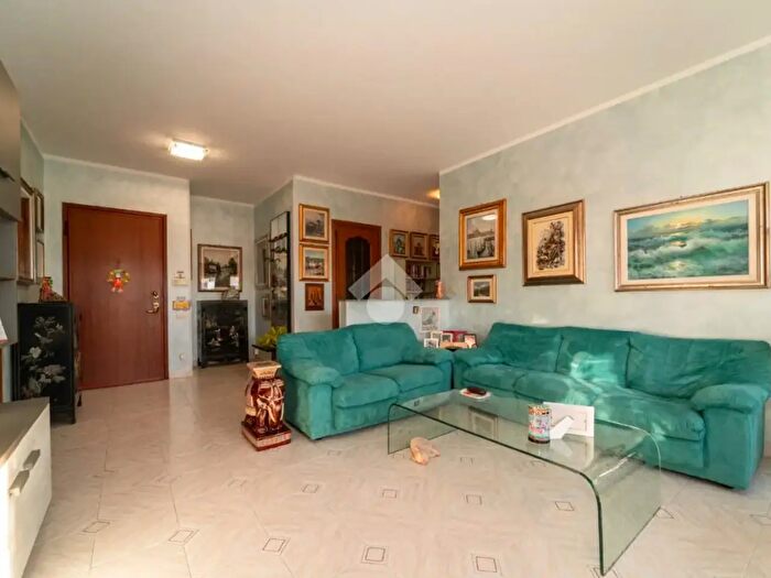 Appartamento con 5 locali in vendita in Corso FLli Cervi, Grugliasco