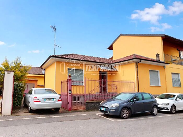 Casa trilocale in vendita in Via Luigi Settembrini, Moncalieri