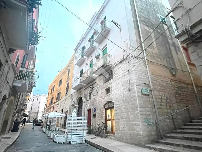 Appartamento quadrilocale in vendita in Via Sant'Andrea, Barletta